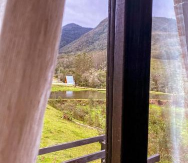 Praia Grande Ski Chalet | Discover Morada do Corujão - Pet-Friendly Getaway