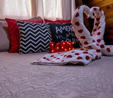 Praia Grande Ski Chalet | Morada do Corujão - Tranquil Retreat for Families and Pets