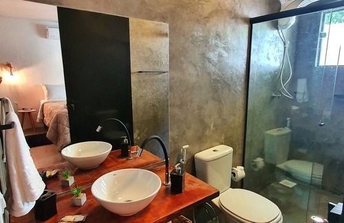 Alto Paraiso de Goias Hotel | Top-Rated Morada dos Saguis Chalés with Family-Friendly Amenities