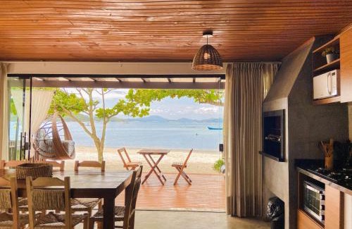 Governador Celso Ramos House | Oceanfront Retreat at Morada dos Açores - Pet Friendly Haven