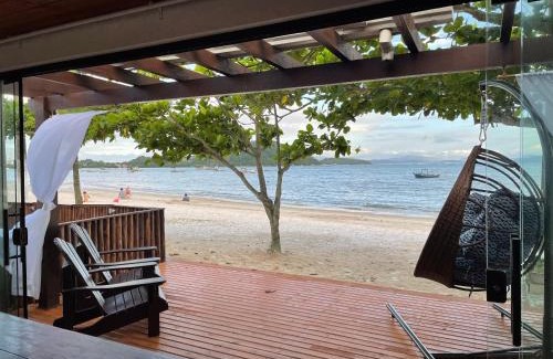 Governador Celso Ramos House | Oceanfront Retreat at Morada dos Açores - Pet Friendly Haven