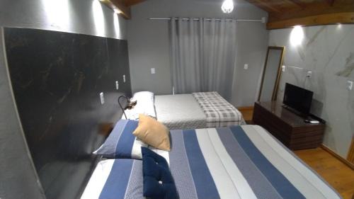 Carianos Apartment | Cozy Moradas Desterro, Near Airport - Pet & Child Friendly