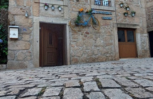Fundao House | Discover Moradia Benedita's House with Spa and Hot Tub