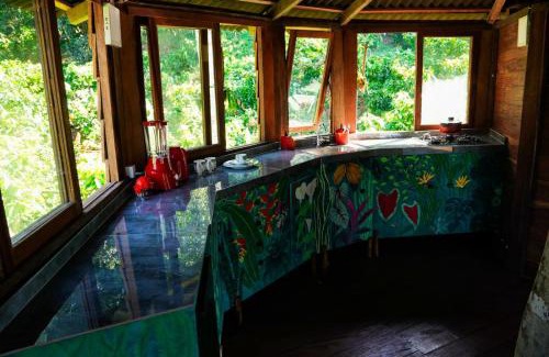 Nilo Pecanha Other | Guest Rated: Moradia da Mata - Family-Friendly Retreat