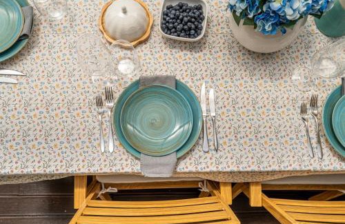 Gemeses House | Experience Elegance at Moradia Quinta Da Barca Resort