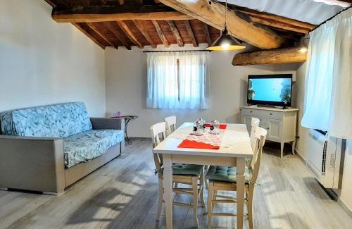 Castagneto Carducci Apartment | Family-Friendly Moraiolo Podere le Bozze with Pool & Wi-Fi