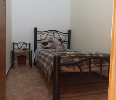 Fontibon House | Family-Friendly Moraldur: Breakfast & Kitchen Amenities
