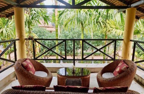 Bolpur Hotel | Discover Moram Earth: Pet Friendly & Family-Oriented Stay