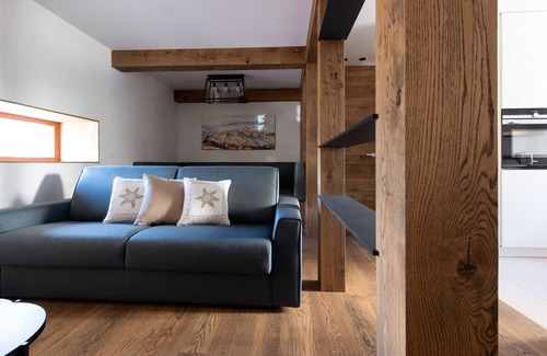 Bormio Apartment | Top-Rated Kuerc: Family-Friendly Stay with Breakfast Included