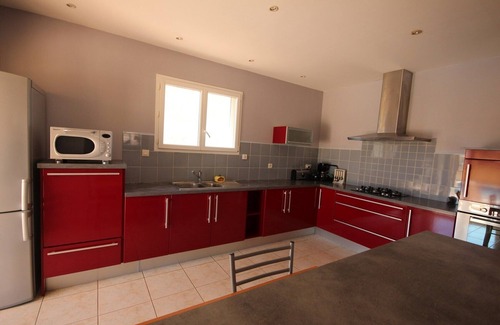 Portiragnes House | Modern Villa with Private Pool for 8 near the Beach