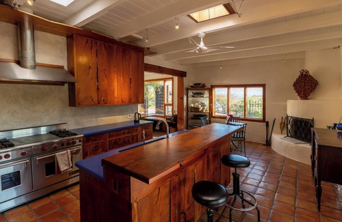 Tubac House | Discover 10 Acres: A Birdwatcher's Haven with Unique Amenities