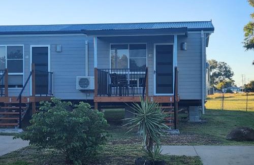 Moree Hotel | Family-Friendly Getaway at Moree Tourist Park with Pool & Spa