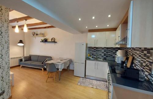 Morella Apartment | Stylish MORELLA CENTRO Loft with Child-Friendly Amenities