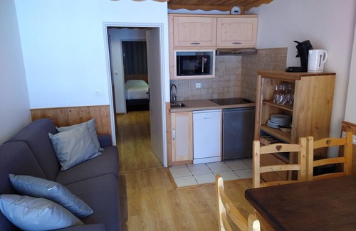 Mont-de-Lans Apartment | Relaxing Morestyle Chalet with Jacuzzi & Sauna in Les 2 Alpes