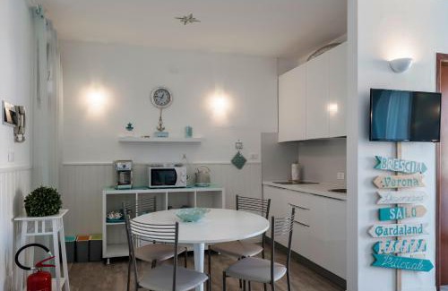 Lugana Apartment | Moretto 10: Poolside Retreat with Free WiFi Access