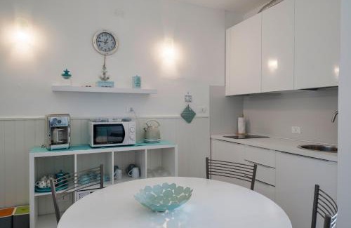 Lugana Apartment | Moretto 10: Poolside Retreat with Free WiFi Access
