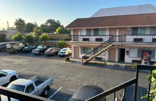 Morgan Hill Hotel | Budget-Friendly Family Stay at Morgan Hill Inn
