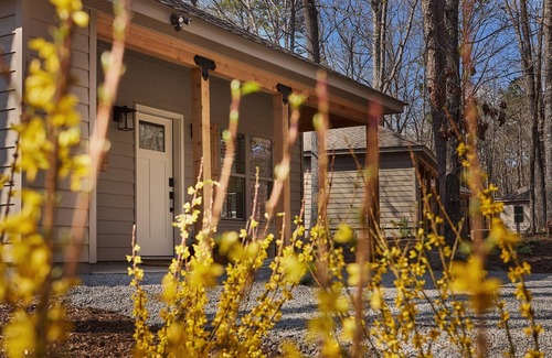 Heber Springs Cabin | Relaxing Escape at Morgan's: Double Queen Cabin Retreat