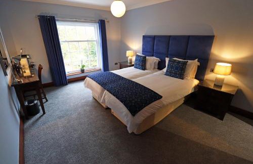 Castle Hotel | Discover Morgans Hotel: 4-Star Comfort and Accessibility