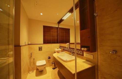 Pinangode Resort | Relax at Morickap Resort: Oceanfront Spa & Family-Friendly