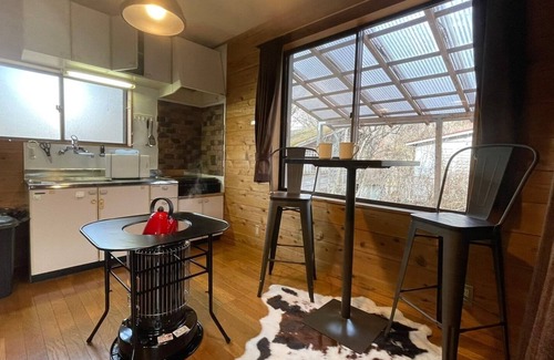 Yamanakako Cottage | Discover Morikashinka Lake Yamanaka: Pet-Friendly Retreat