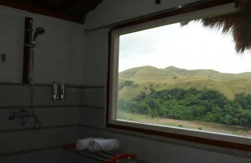 Waingapu House | Discover Morinda Villa and Resto: Rated 9/10 with Breakfast