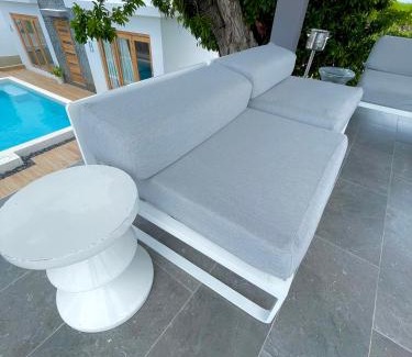 Curacao Apartment | Relax at Moringa Resort: Poolside Studio with Open-Air Shower