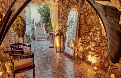 Tokoglu Hotel | Discover Morisi Avlu: Family-Friendly Stay with Dining