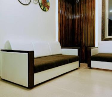 Sanawad Hotel | Explore MORIYA INN: Family-Friendly Stay in Sanawad
