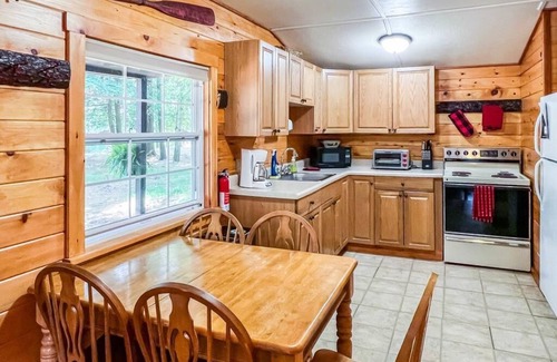 Inlet Cottage | Lakefront Getaway at Morningside Cottage, Inlet NY