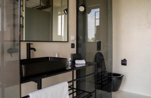 Cove Tri Zala (Zrnovo) Hotel | Discover Moro Inn: A Pet-Friendly Retreat for Families
