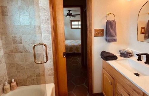 Morongo Valley House | Morongo Casita: Poolside Retreat with Breathtaking Views