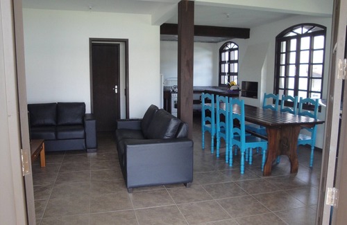 Morrinhos House | Discover Morrinhos: Oceanfront Retreat with Free WiFi