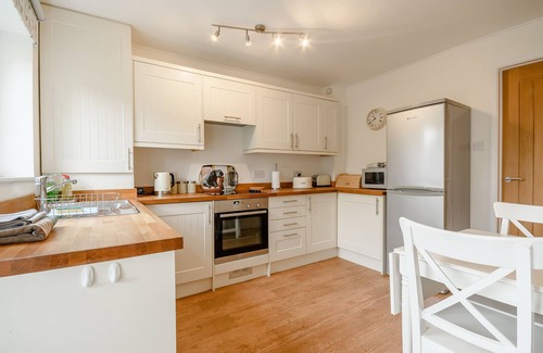 Broadway Cottage | Discover Morris Road: Garden Cottage in Broadway, Rated 10/10