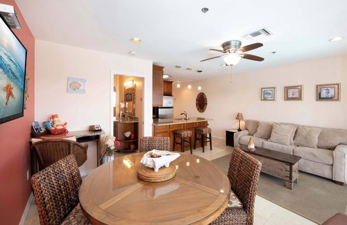 Colliers Bay Condo | Morritt's Tortuga Club 1 BR LUXE Condo Sleeps 4
