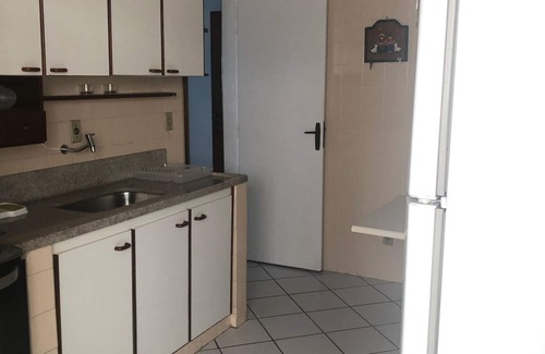 Praia do Morro Apartment | Scenic Morro Beach Guarapari: Pet-Friendly Ocean View Escape