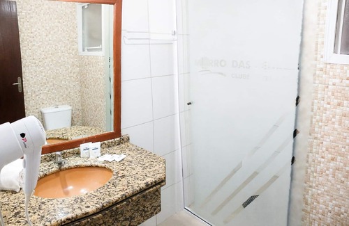 Morro das Pedras Hotel | Relax at Morro das Pedras Clube Hotel with Pool & Ocean View