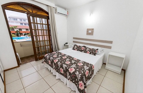 Morro das Pedras Hotel | Relax at Morro das Pedras Clube Hotel with Pool & Ocean View