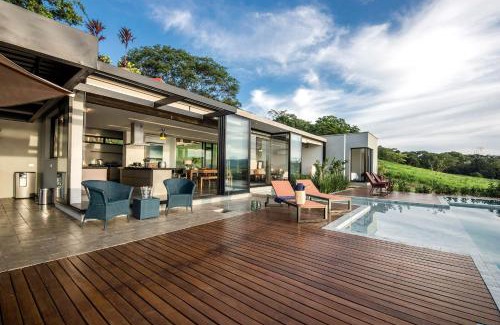 Cassia House | Discover @morro.redondo - A Retreat by the Lake and Mountains