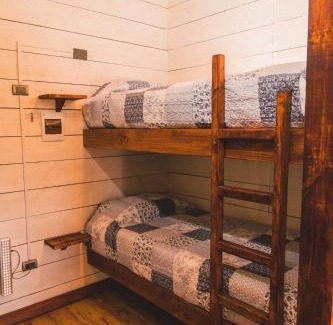 Pichilemu Cabin | Morros del Pacífico: Oceanfront Retreat for Families & Pets