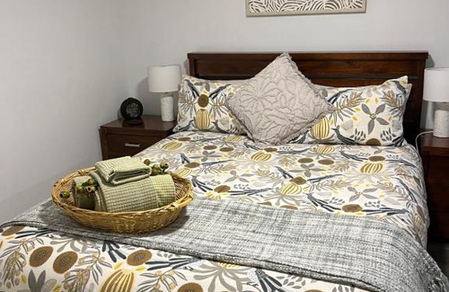 Hay Apartment | Experience Morros Place: 4-Star Stay with Pet-Friendly Perks