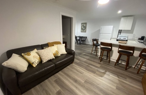 Hay Apartment | Explore Morro's Place: Steps to Main Street & Breakfast Included