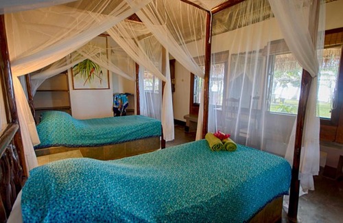 Morrungulo Cabin | Relaxing Morrungulo Beach Lodge with Oceanfront Views