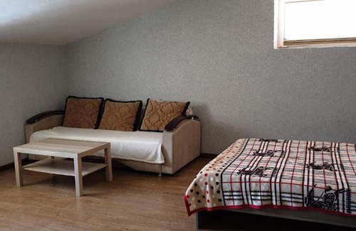Kaspiysk Hotel | Oceanfront Morskoy Guest House with Breakfast Included