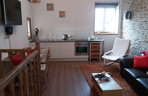 Mortain-Bocage Cottage | Delightful 2-Bed Cottage in Mortain-Bocage with Breakfast