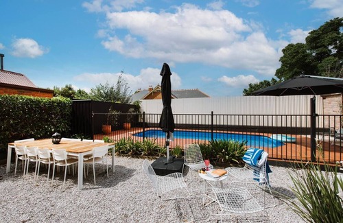 Central Mudgee House | Discover Mortimer Gardens in Mudgee's Scenic Heart