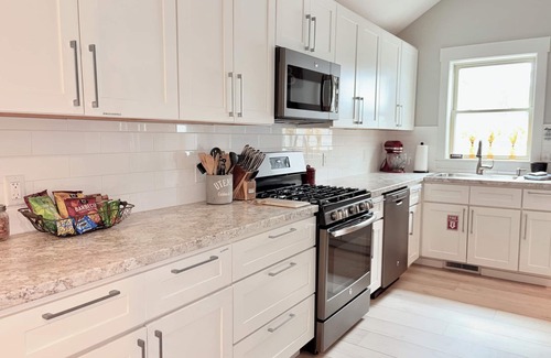 Lakeside House | Pet-Friendly Morton Retreat with Beach Access and Lake Views