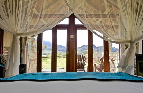 Overstrand Cabin | Experience Mosaic Lagoon Lodge: 5-Star Spa & Ocean Views
