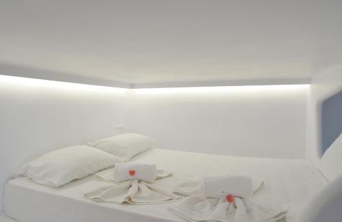 Adamas Apartment | Relax at Moschoula Studios: Pool, Spa & Child-Friendly Fun