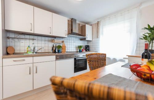 Ediger House | Inviting Ediger-Eller Getaway with Netflix & Family Amenities